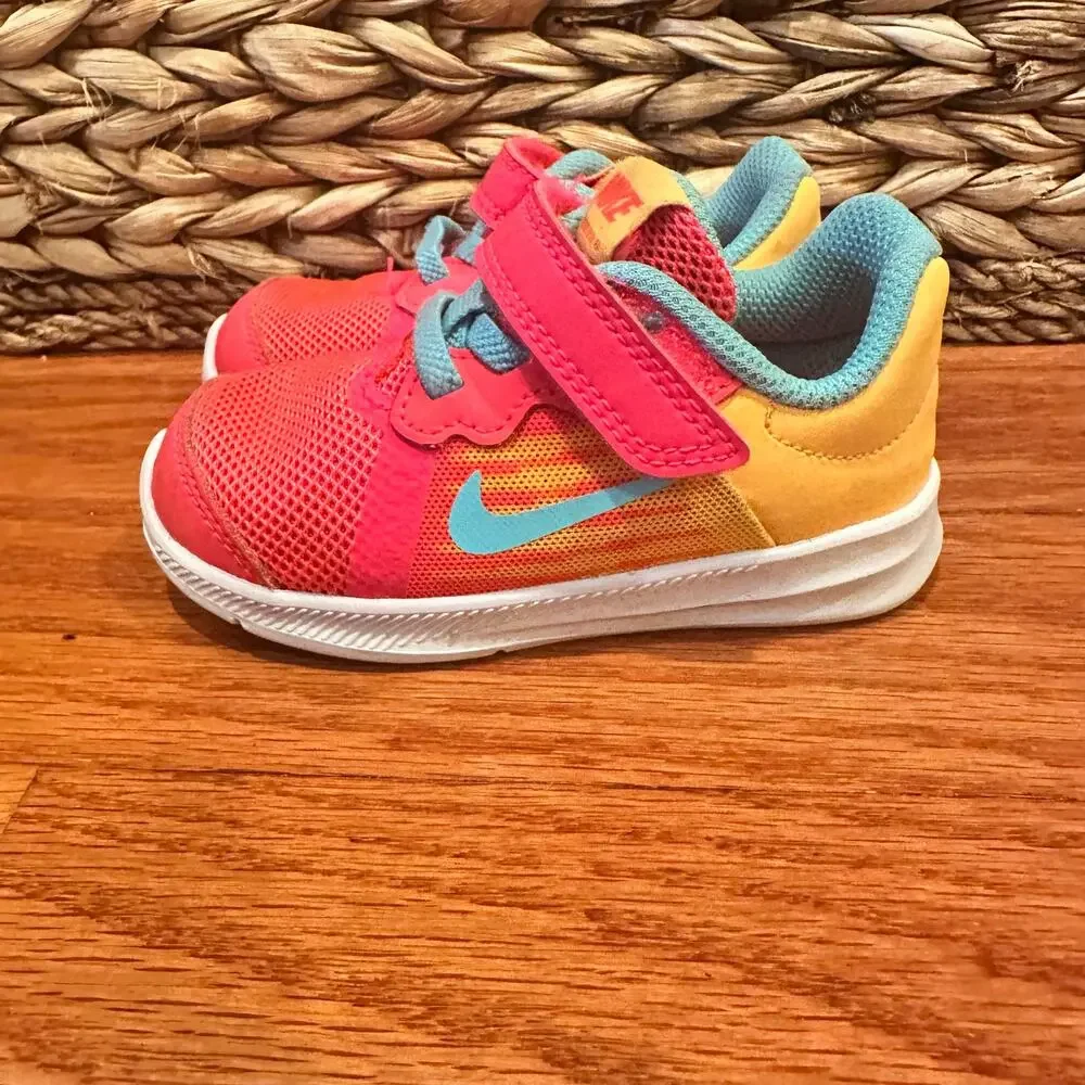 Nike Downshifter 8 Fade Sneakers sz 6 toddler Nike Sneakers