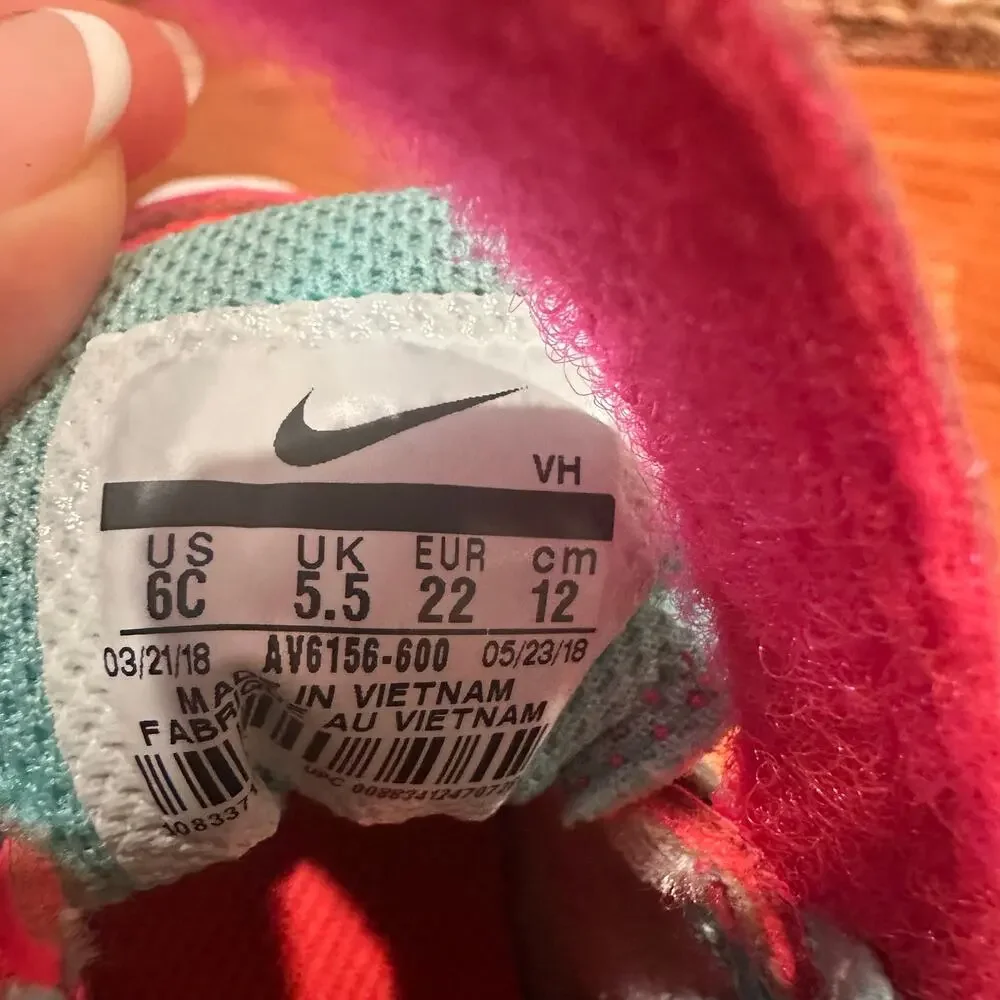 Nike Downshifter 8 Fade Sneakers sz 6 toddler Nike Sneakers