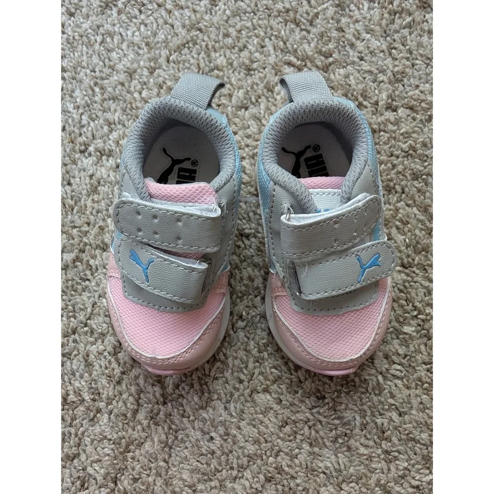 Puma R78 Sneaker Baby Size 2 Pink Blue Grey Good Hook and Loop Straps Cute