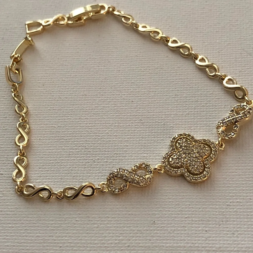 Gold Clover Link Bracelet with Pave Accents