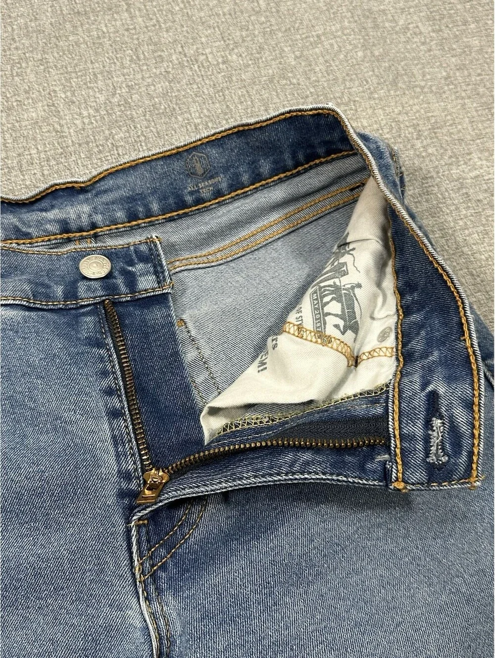 Levis tagged 29x32
