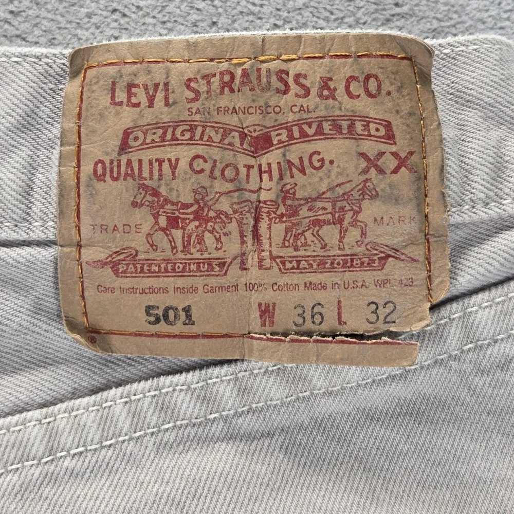 Vintage Levis 501 Jeans Mens Gray‎ Made In USA 90s Button Fits 34x29