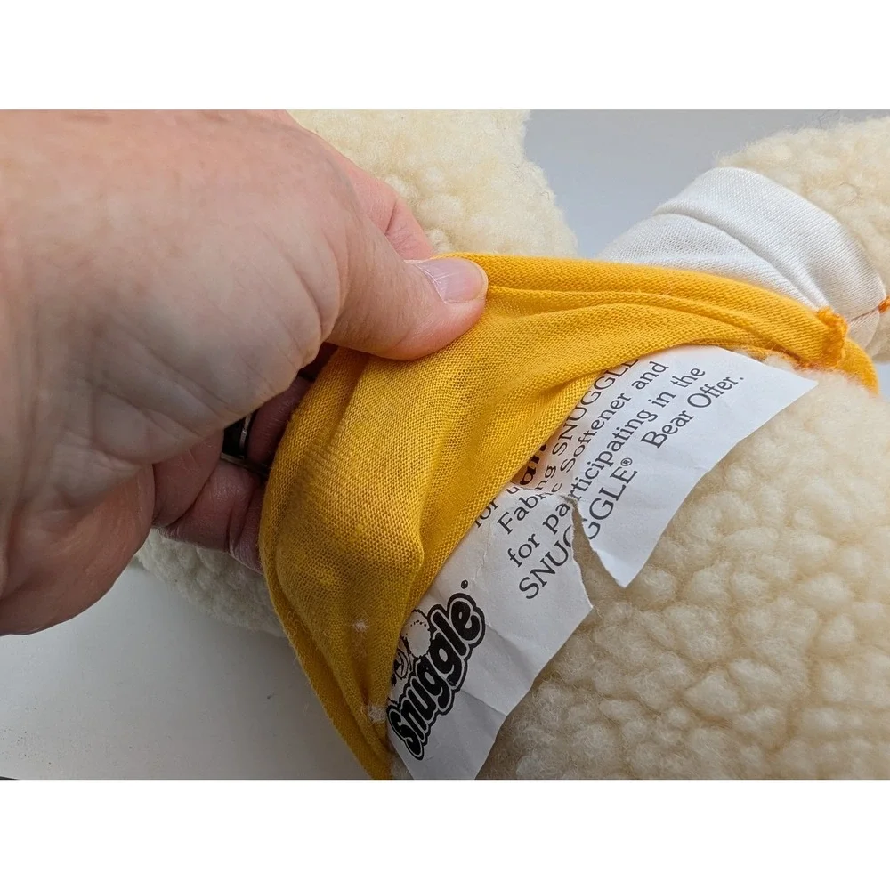 Russ Berrie‎ Snuggle Bear Plush Yellow Shirt Vintage 1986 3146 16 Inch