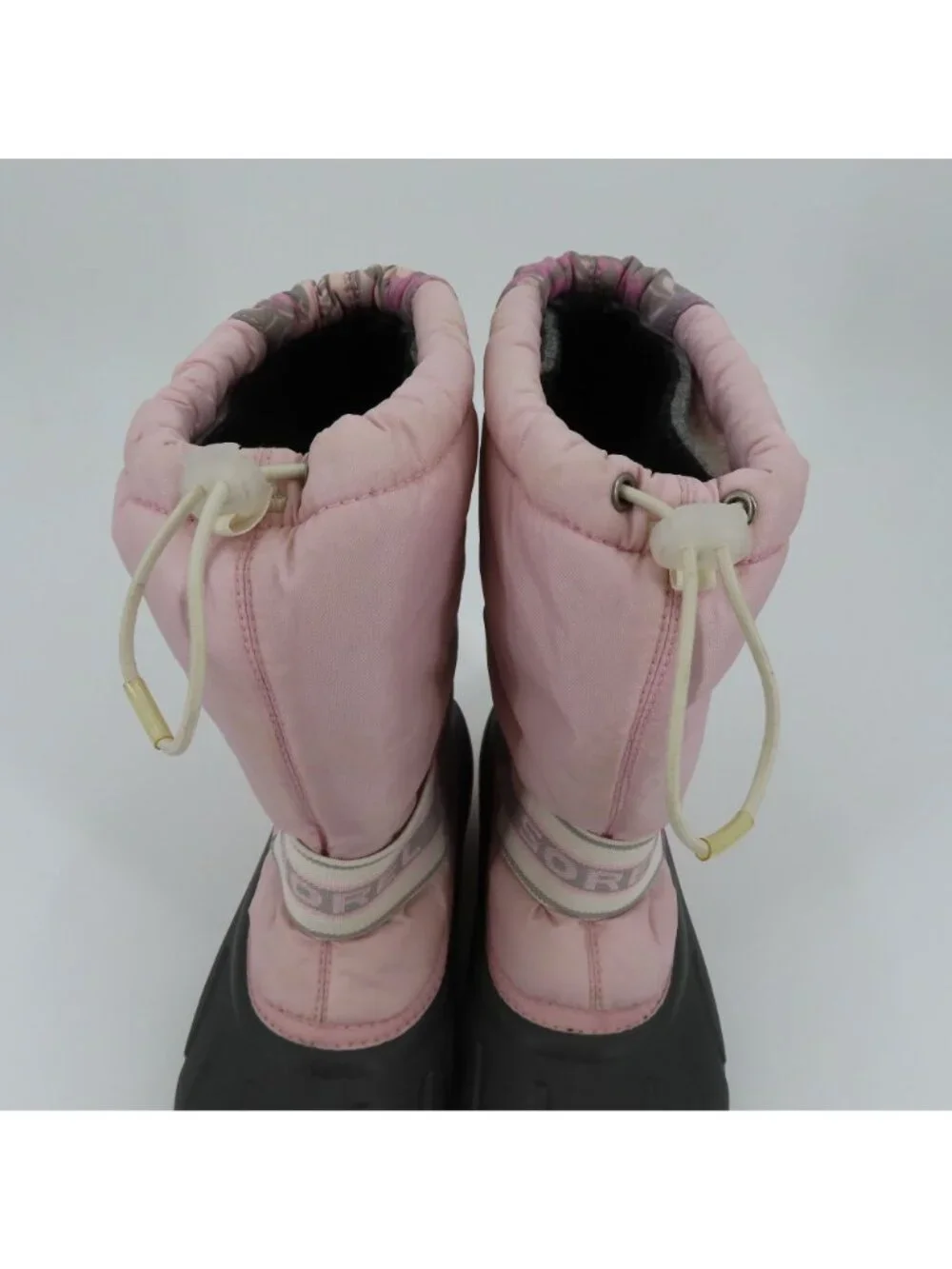 Sorel style cub