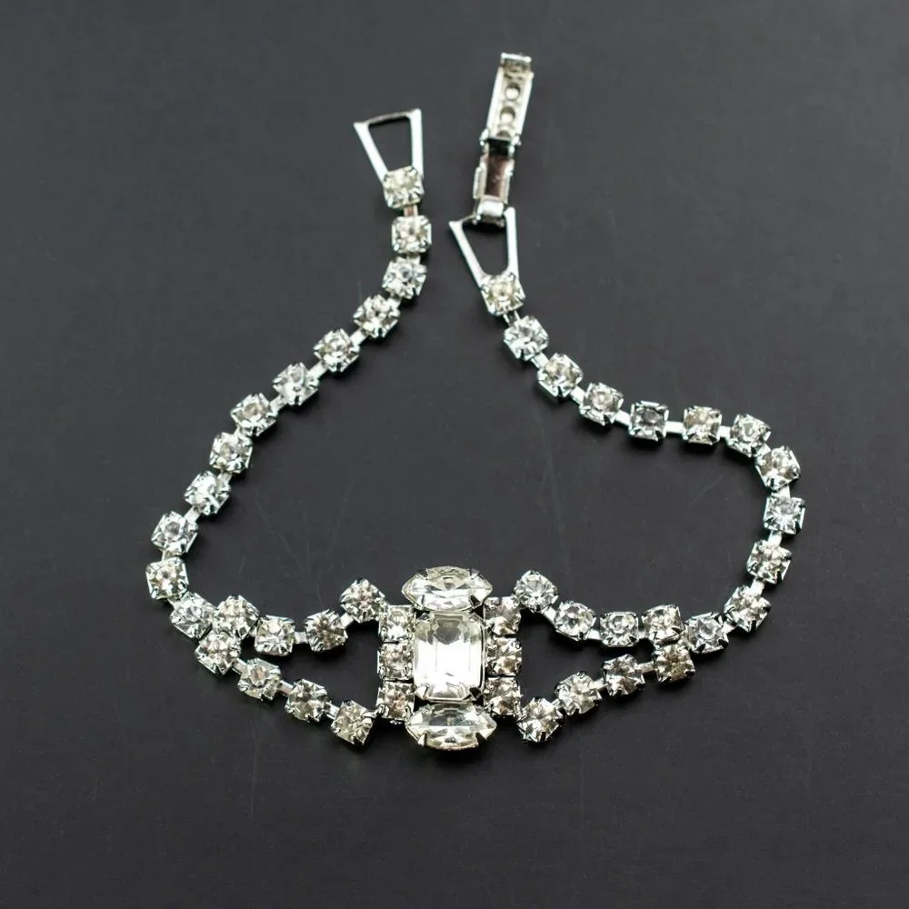 N/A elegant vintage