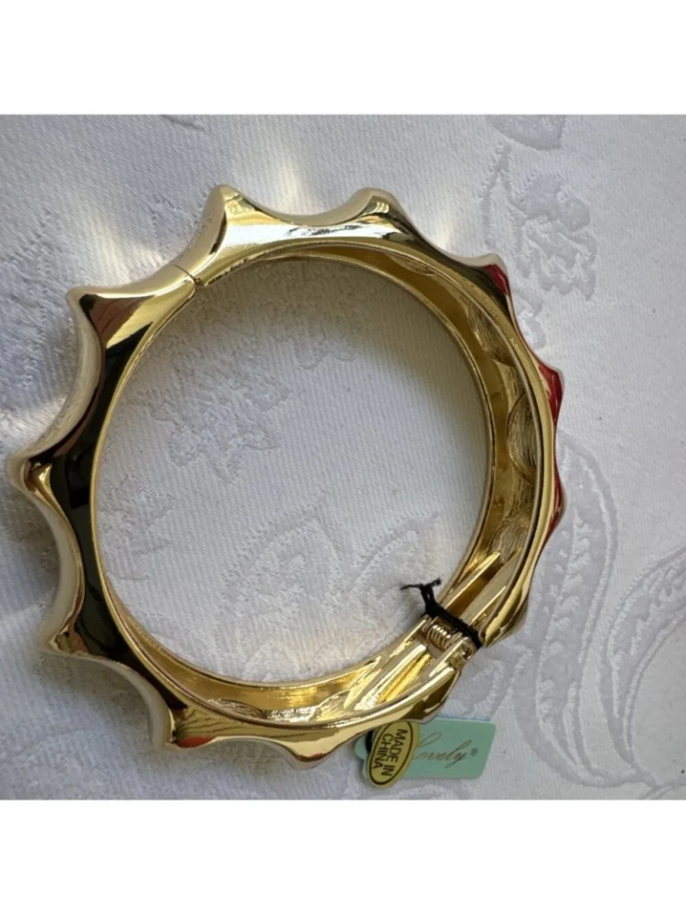 And Lovely Chunky Bracelet Shiny Goldtone Cuff Bangle Hinged 1/2