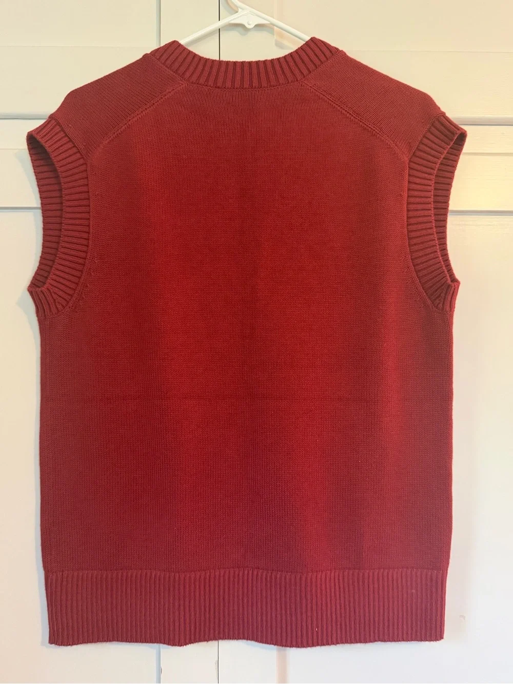 Everlane sleeveless neck