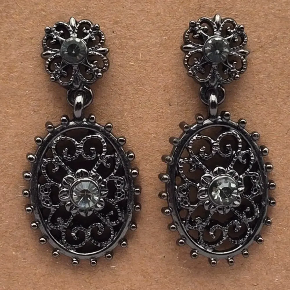 1928 Filigree Oval Drop Earrings Black Crystal – Gothic Victorian Romantic