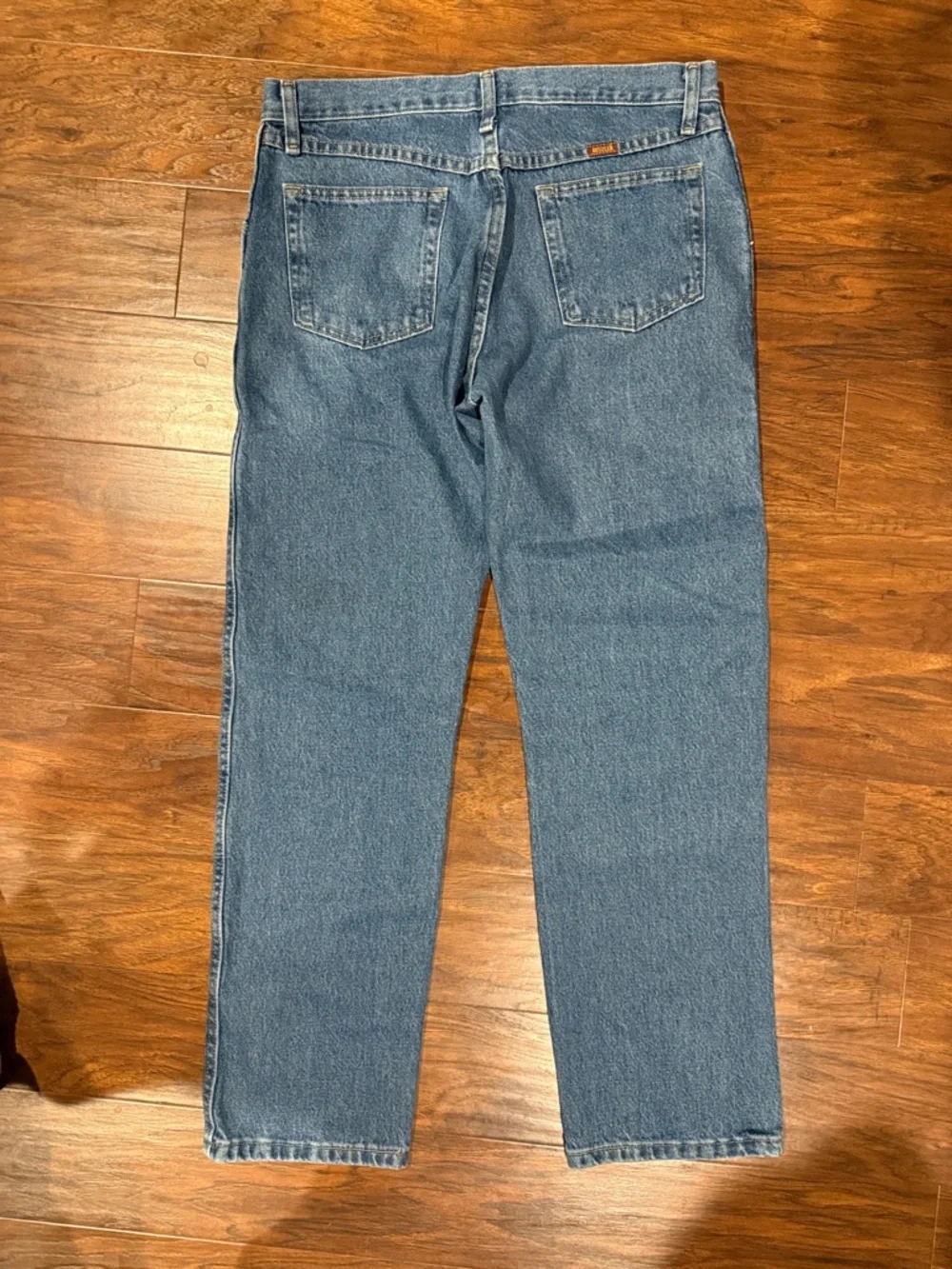 Rustler straight leg