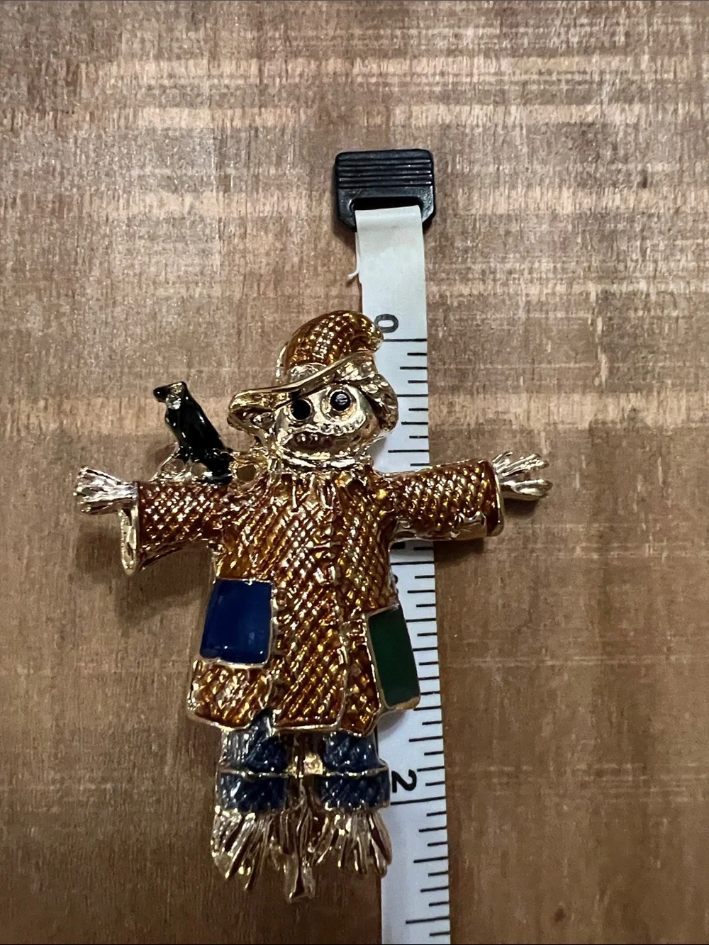 N/A gold tone