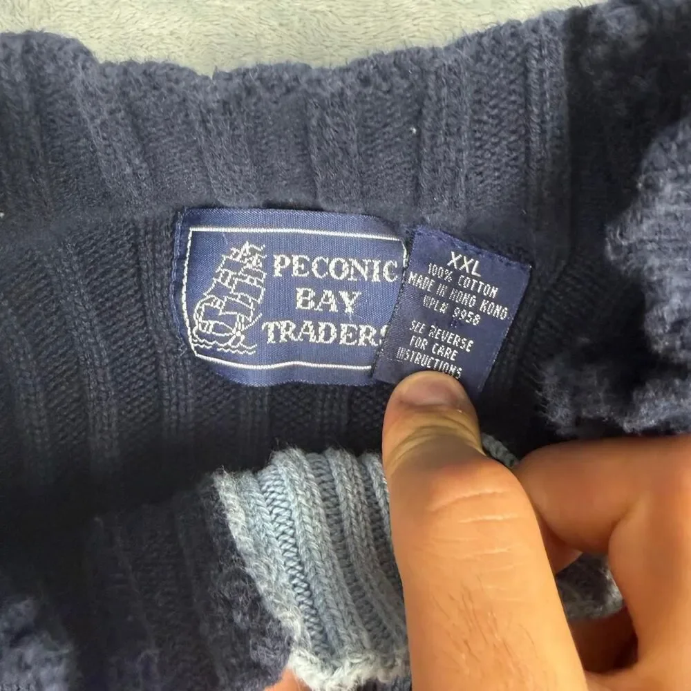 Unbranded Men's Navy and Black Jumper