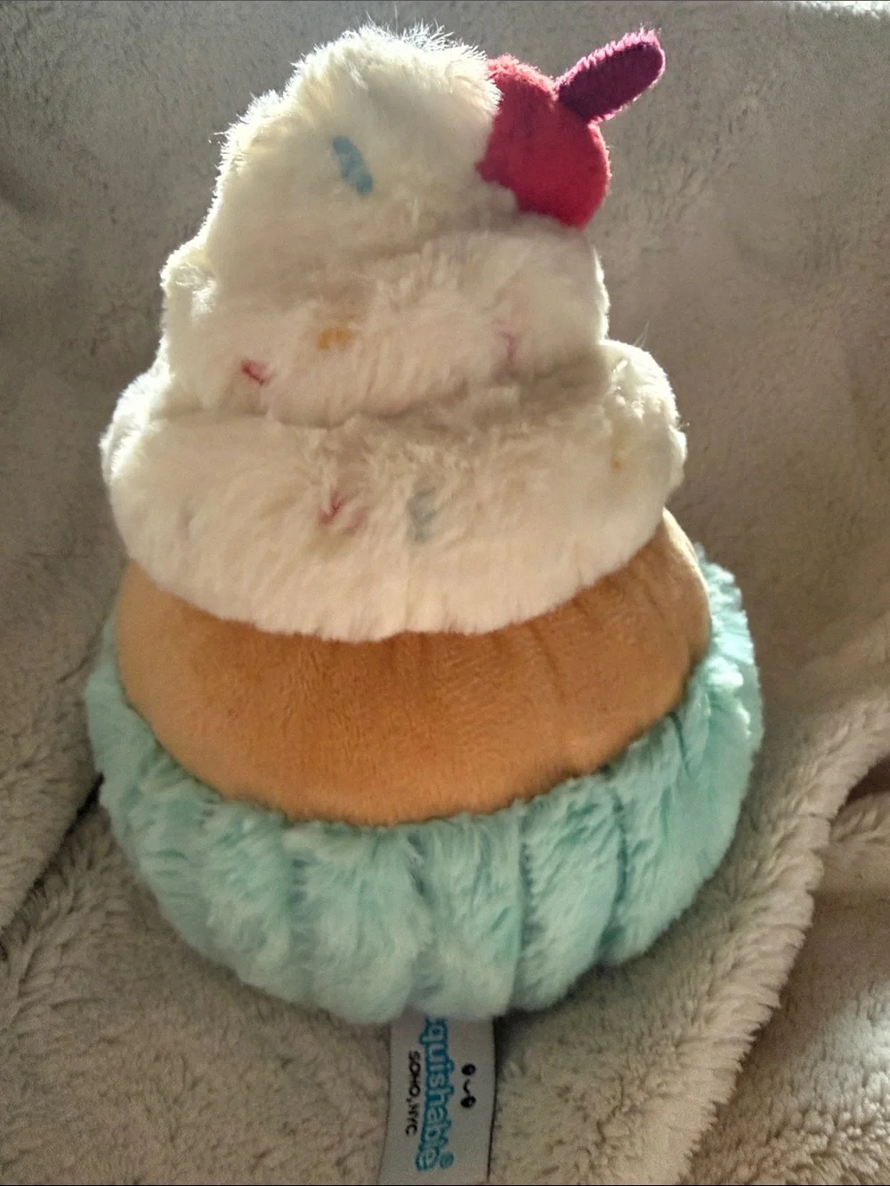 Squishable soft mint