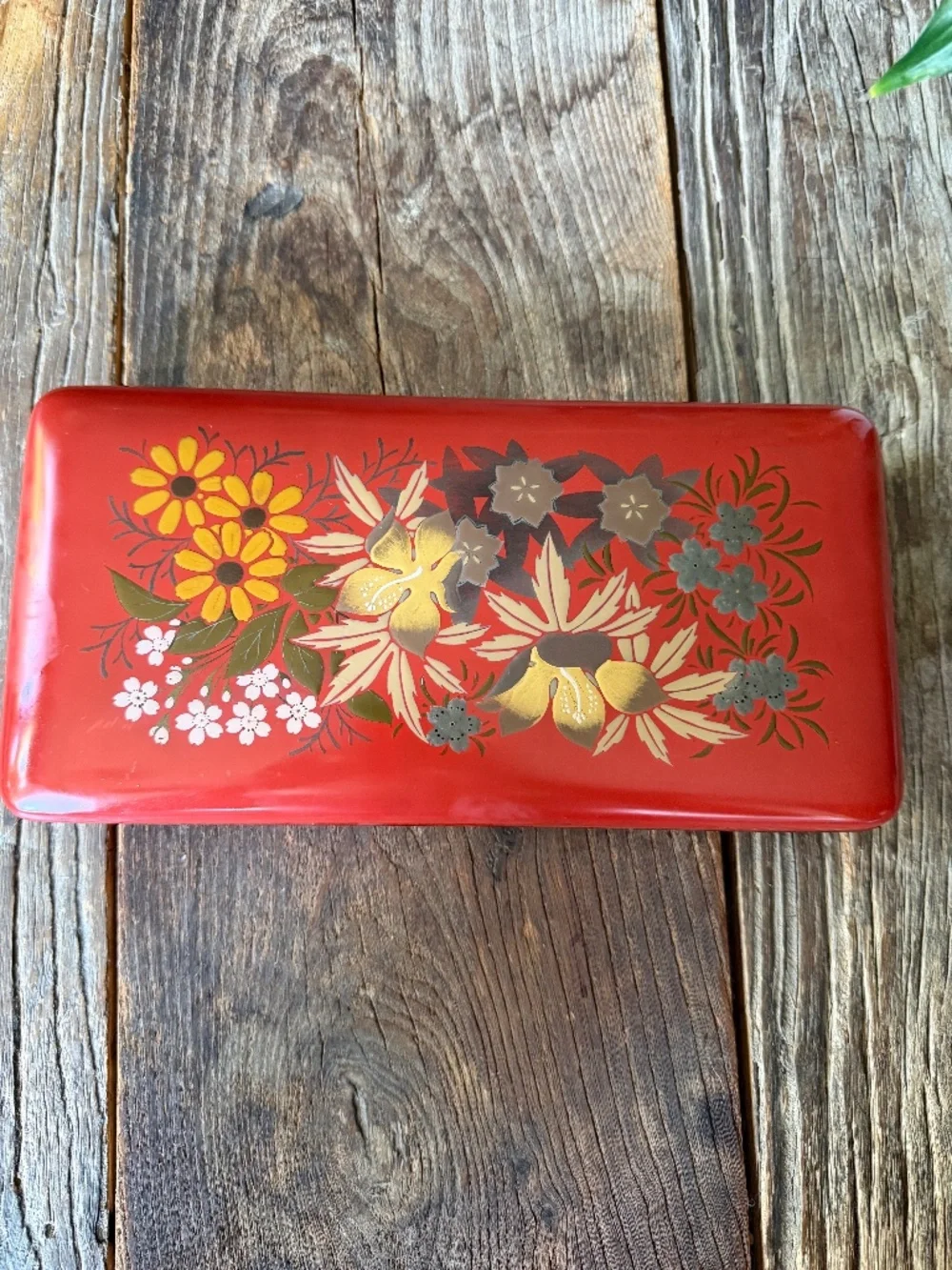 Maruni lacquerware box from Occupied Japan | 1940s vintage