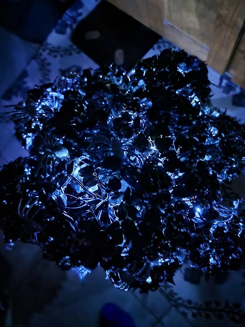 N/A black sequined