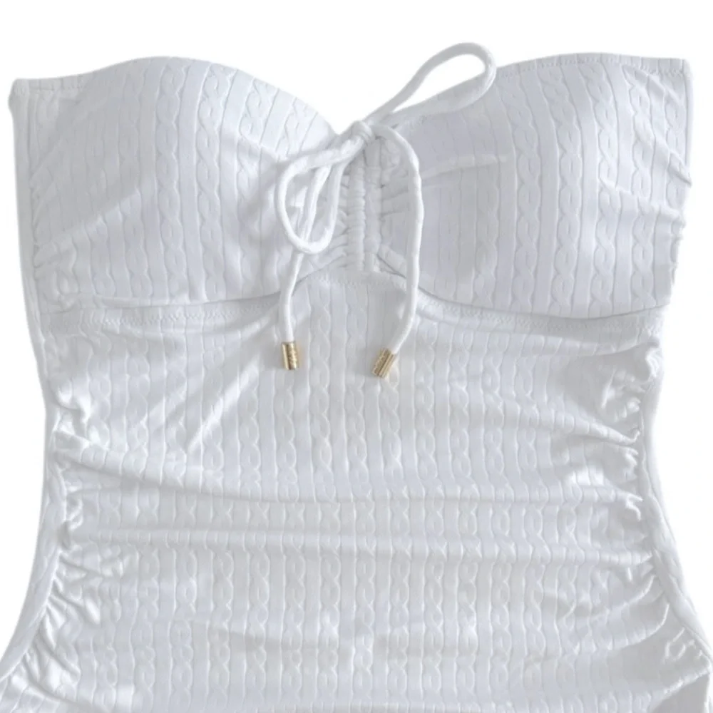 Tommy Bahama textured cable