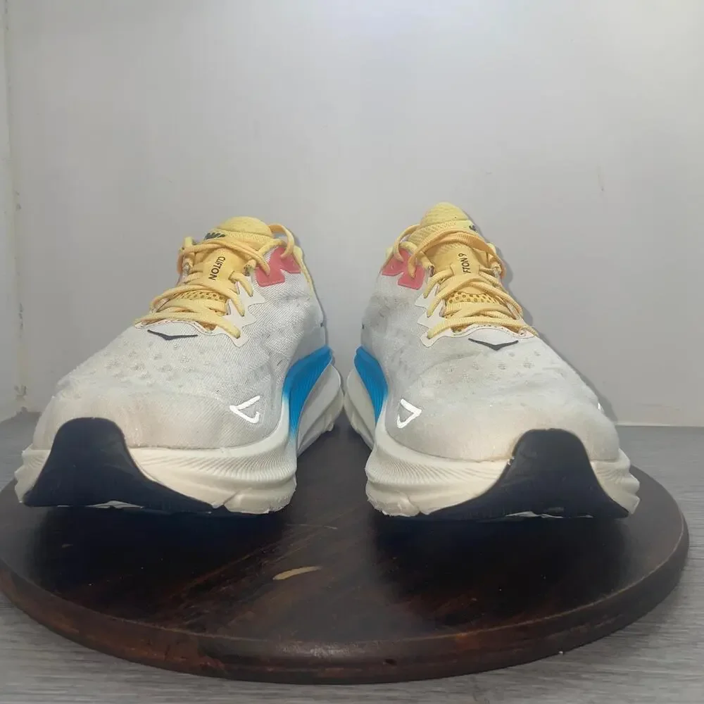 Hoka One One hoka one