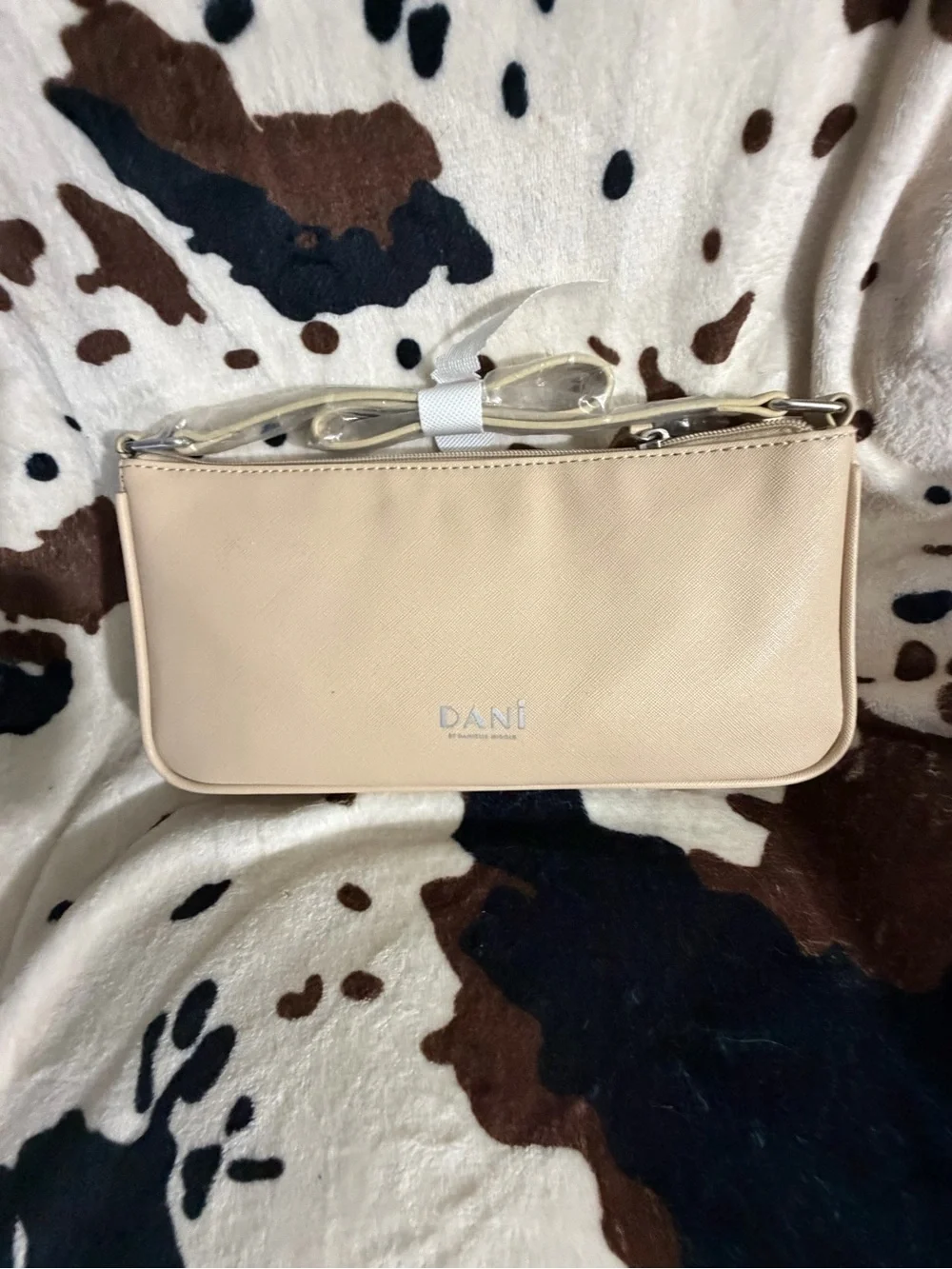 Danielle Nicole danielle nicole