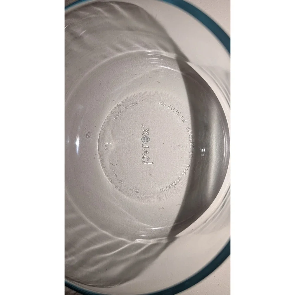4 piece Set Pyrex Nesting Clear Glass Bowl 7201 7203 7202A‎ 7200A