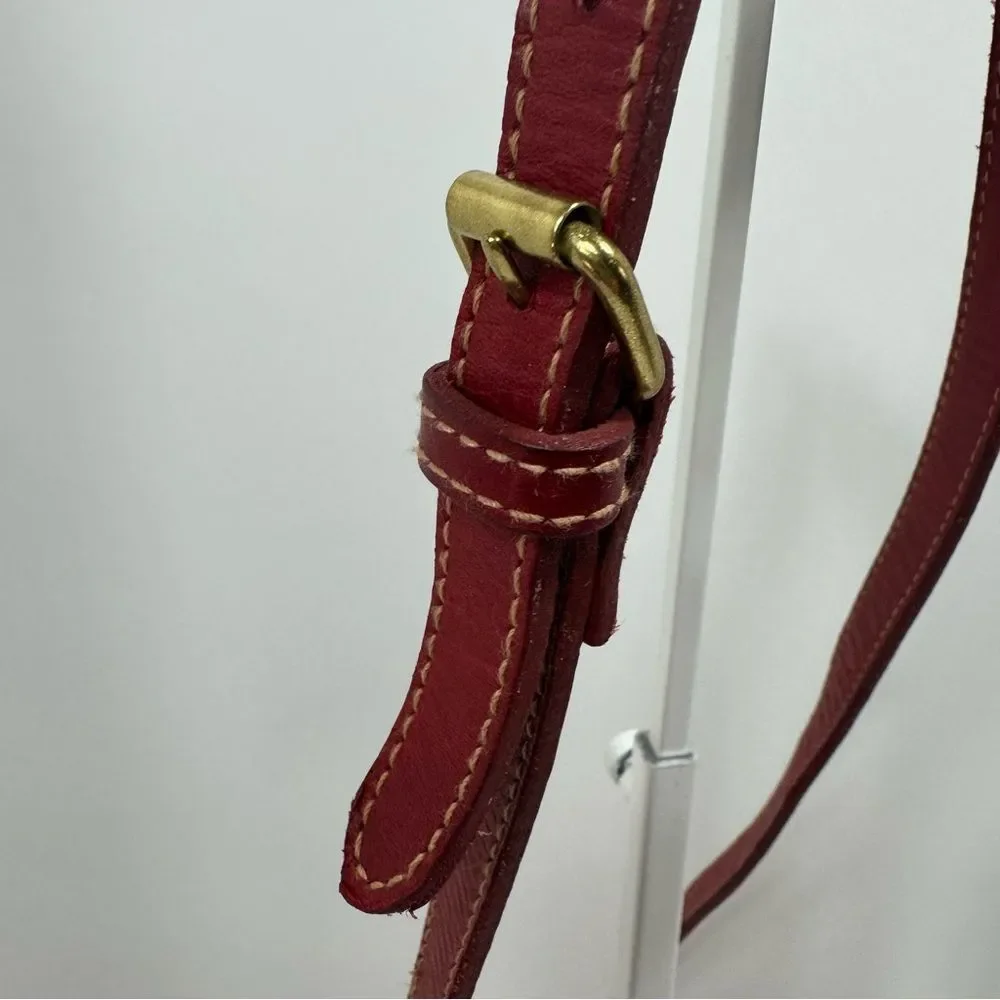 G.H Bass & Co.Womens Red Vintage Genuine Leather Crossbody Bag