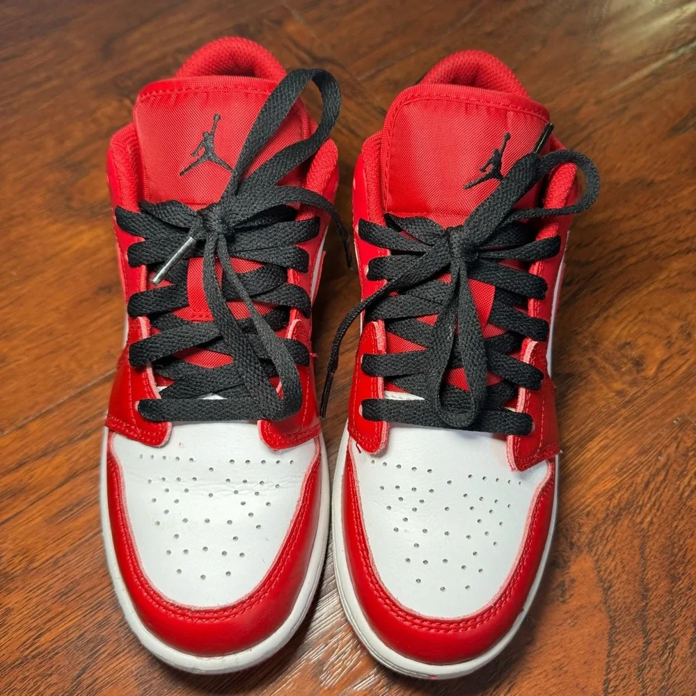Jordan bold red