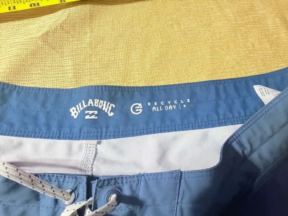 Billabong red blue