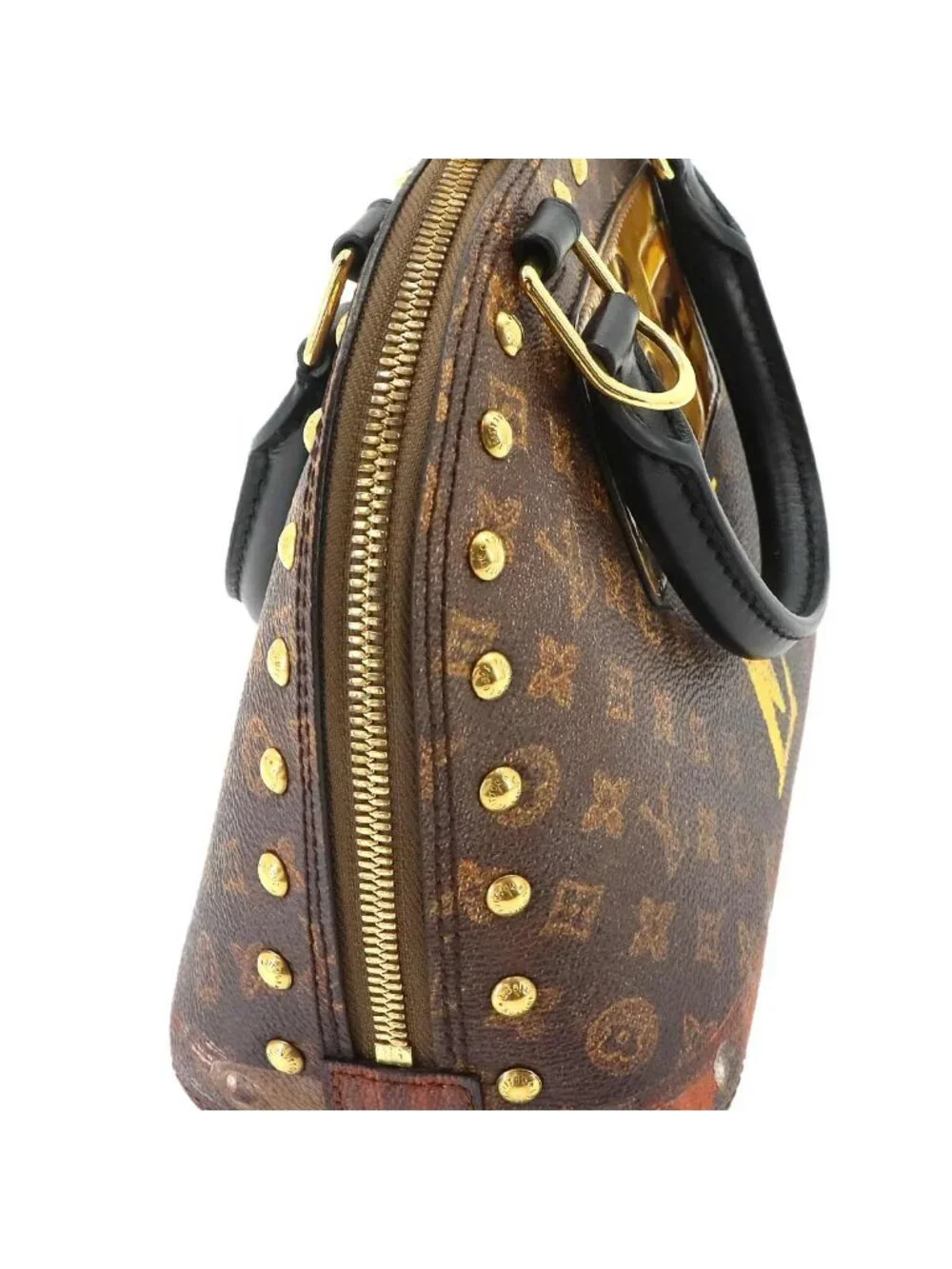 Louis Vuitton accessories stored open
