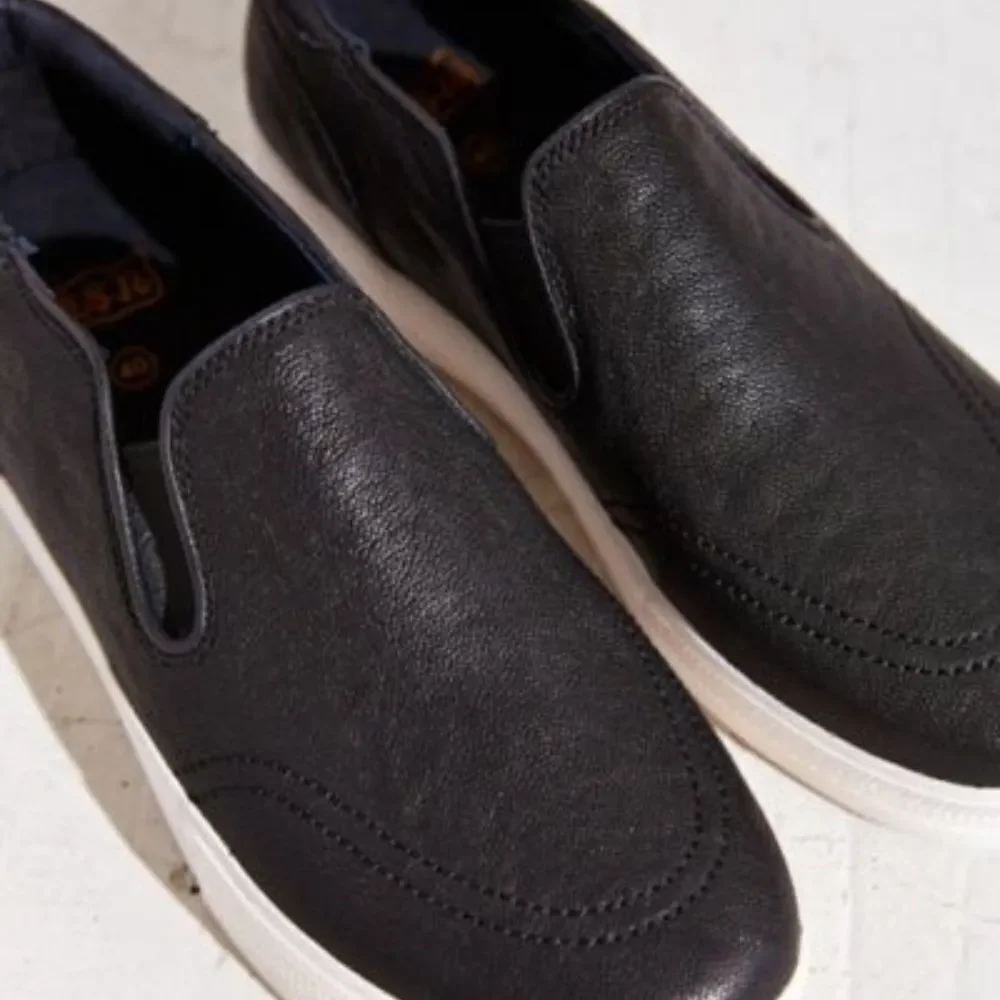ASH Jungle Black Leather Sneaker