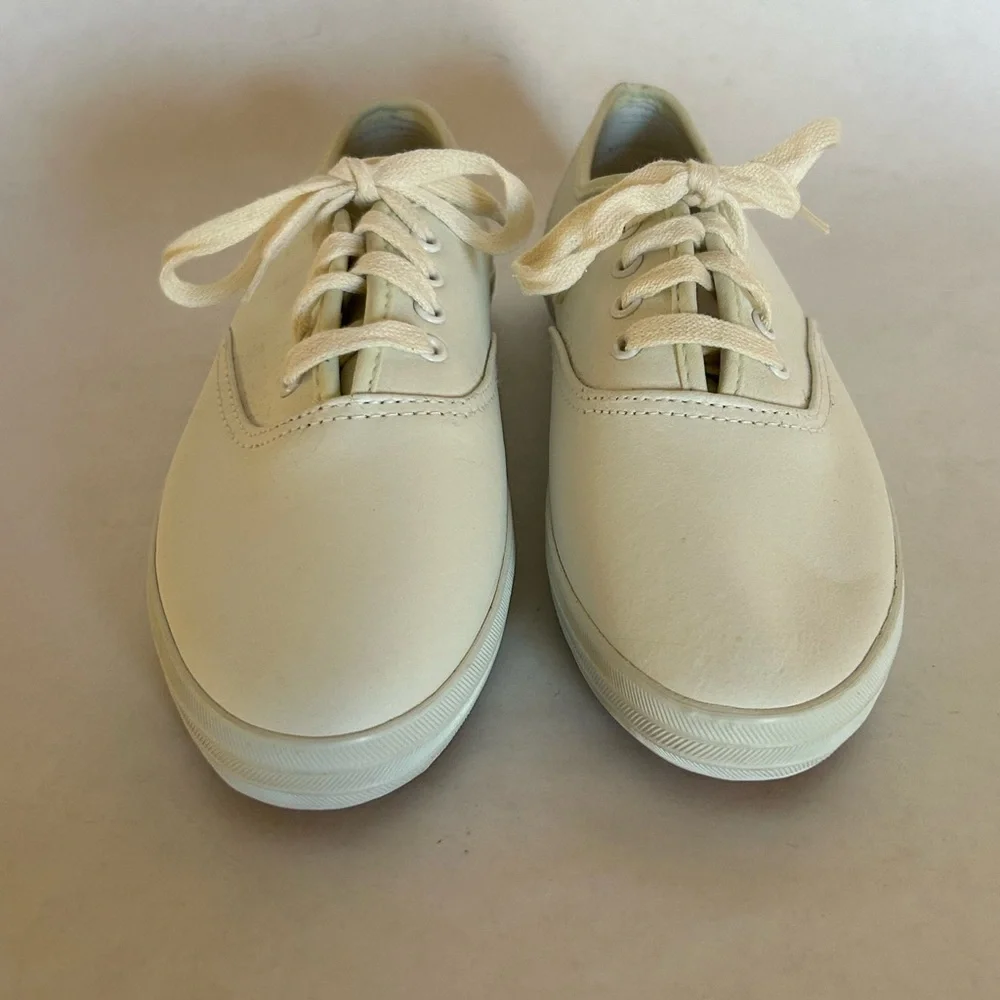 Esprit Leather White‎ Lace Up “Emily” Size 6 Tennis Sneakers NWOT Vintage