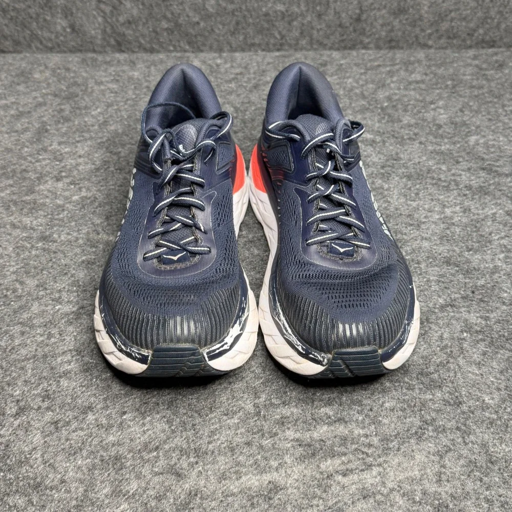 Hoka One One hoka one