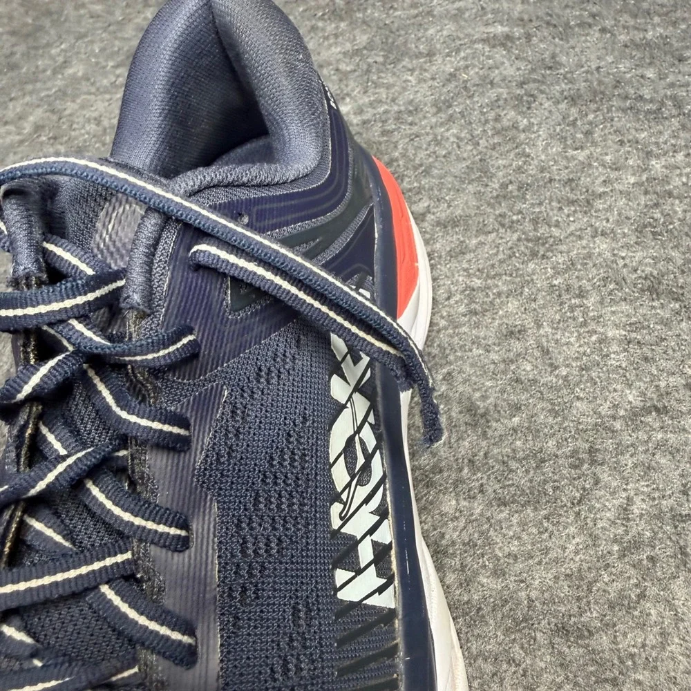 Hoka One One hoka one