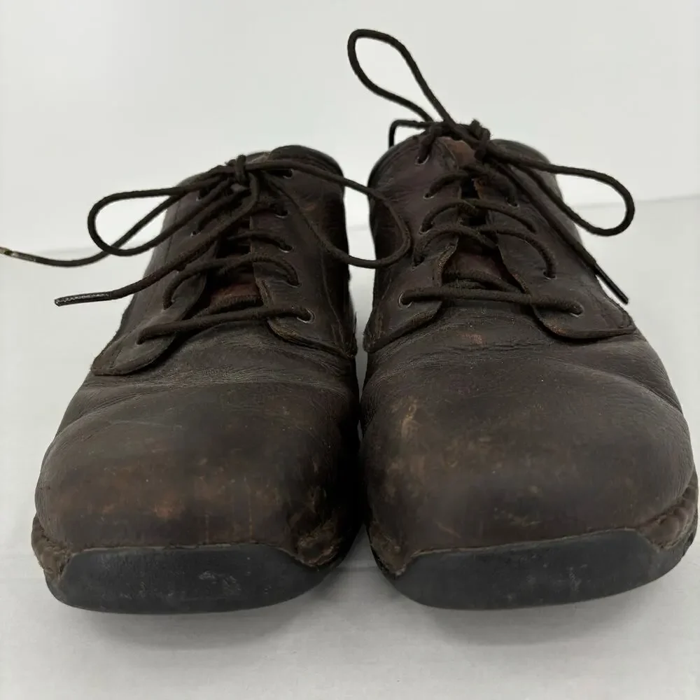 Red Wing Shoes creasing wings leather