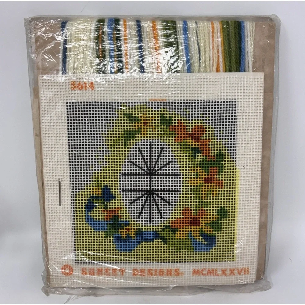 Vintage Sunset Jiffy Needlepoint Wedding & Daisies Photo Frame‎ Kit #5614 NOS