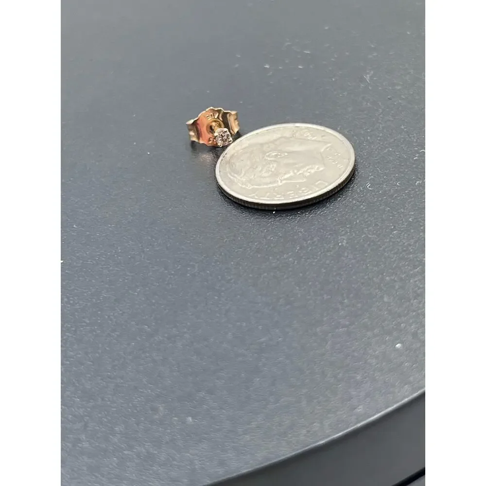 Unbranded yellow gold