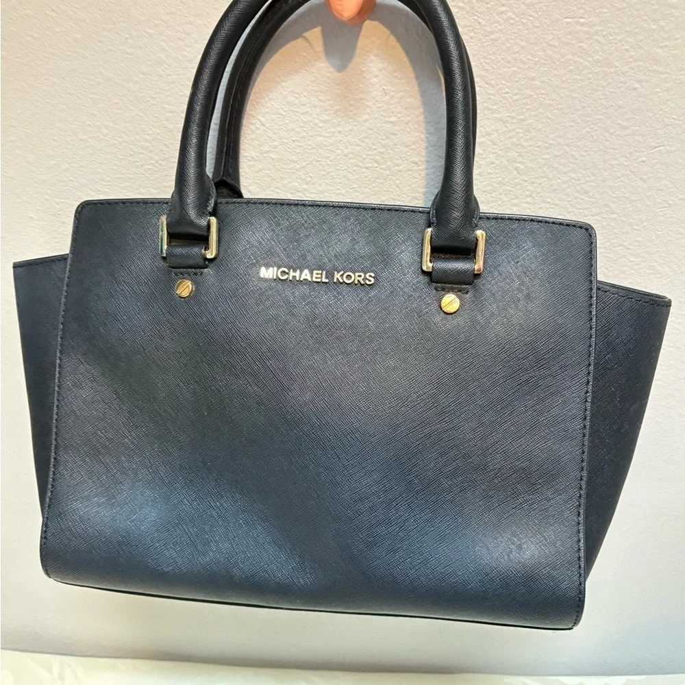 Michael Kors chic black