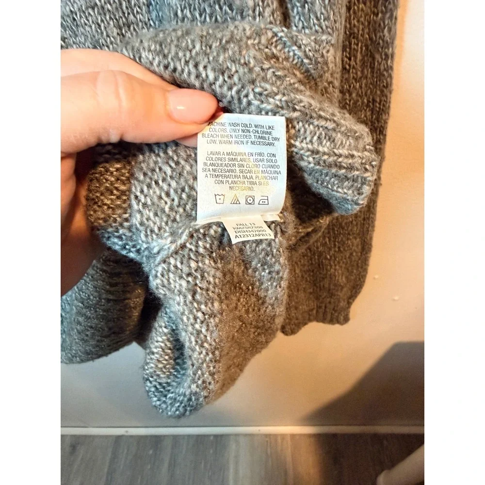 David Taylor Collection sweater features own