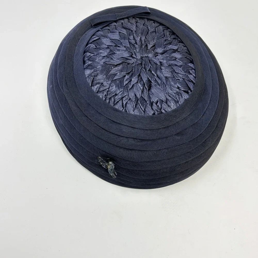 Vintage 1960s Navy Pillbox Hat Raffia Silk Faille Size 22 Jackie‎ O Style