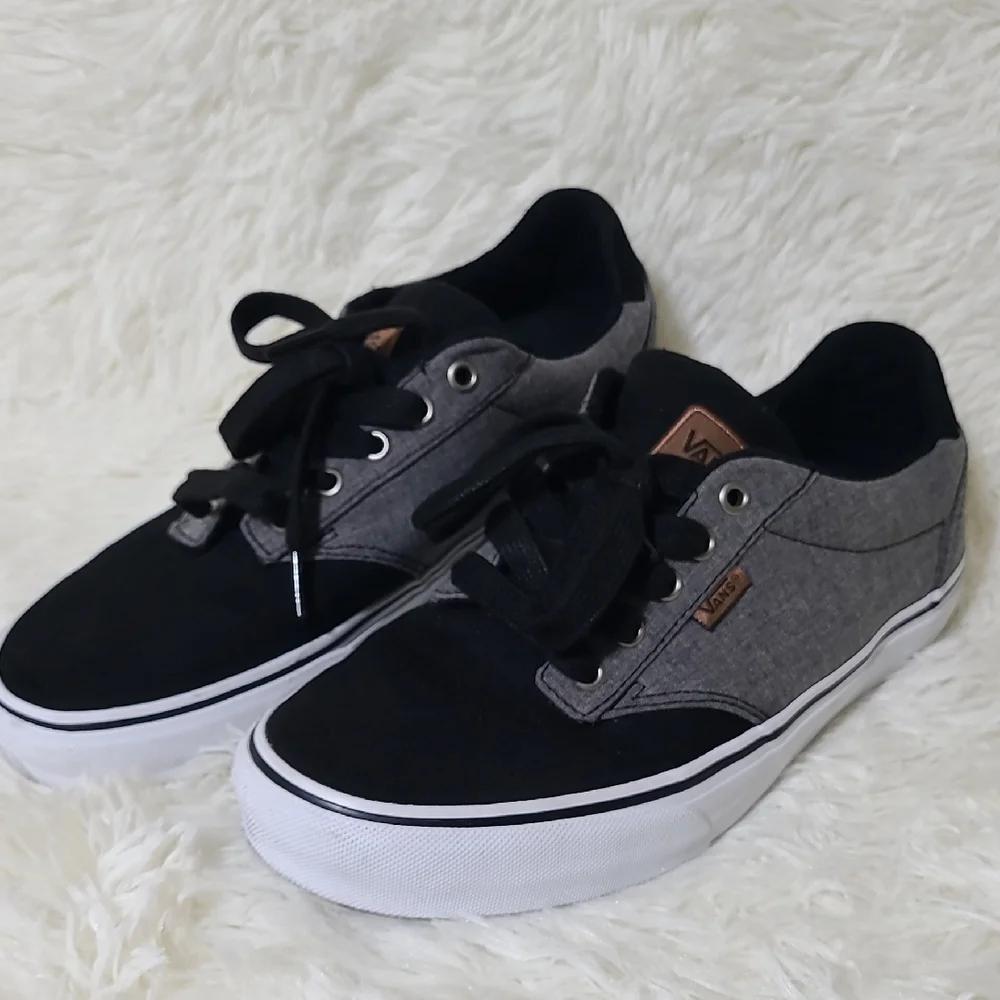 VANS Deluxe‎ Comfort Men's Black and Gray Lace-Up Sneakers - Size 8.5