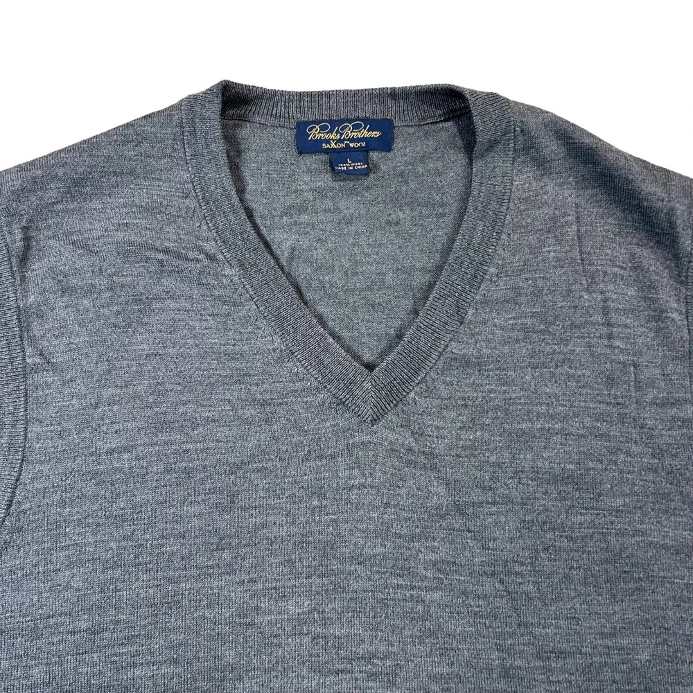 Brooks Brothers Sweater Vest Mens L Grey Saxon Wool V-Neck Classic Layering