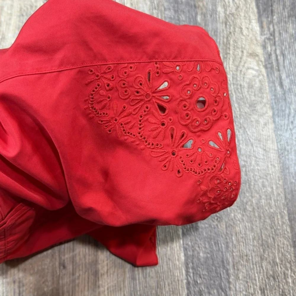 Athleta Coastal Eyelet Floral Embroidered Shorts Womens Size 6 Red Golf‎ Resort