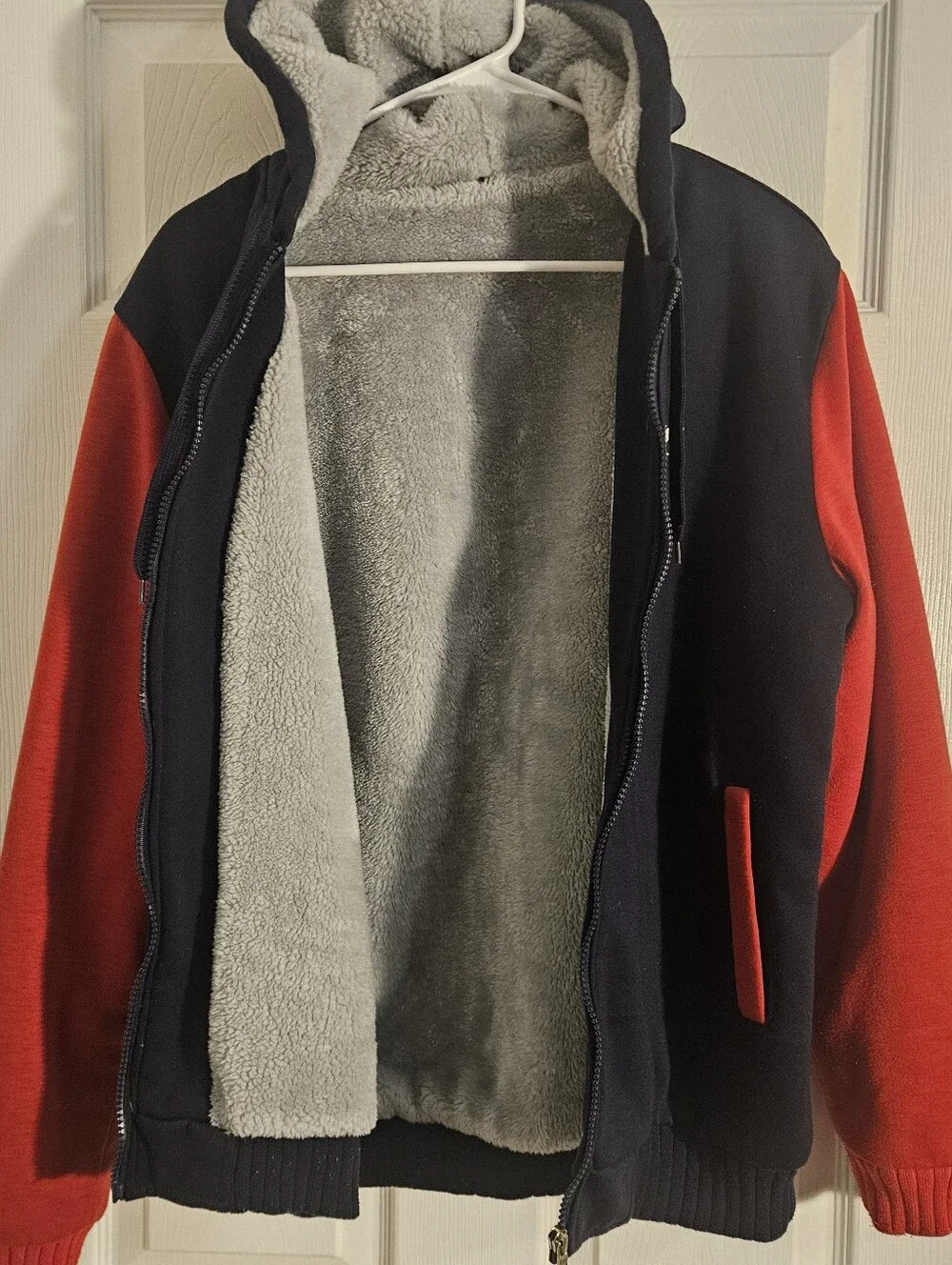 N/A comfortable hooded