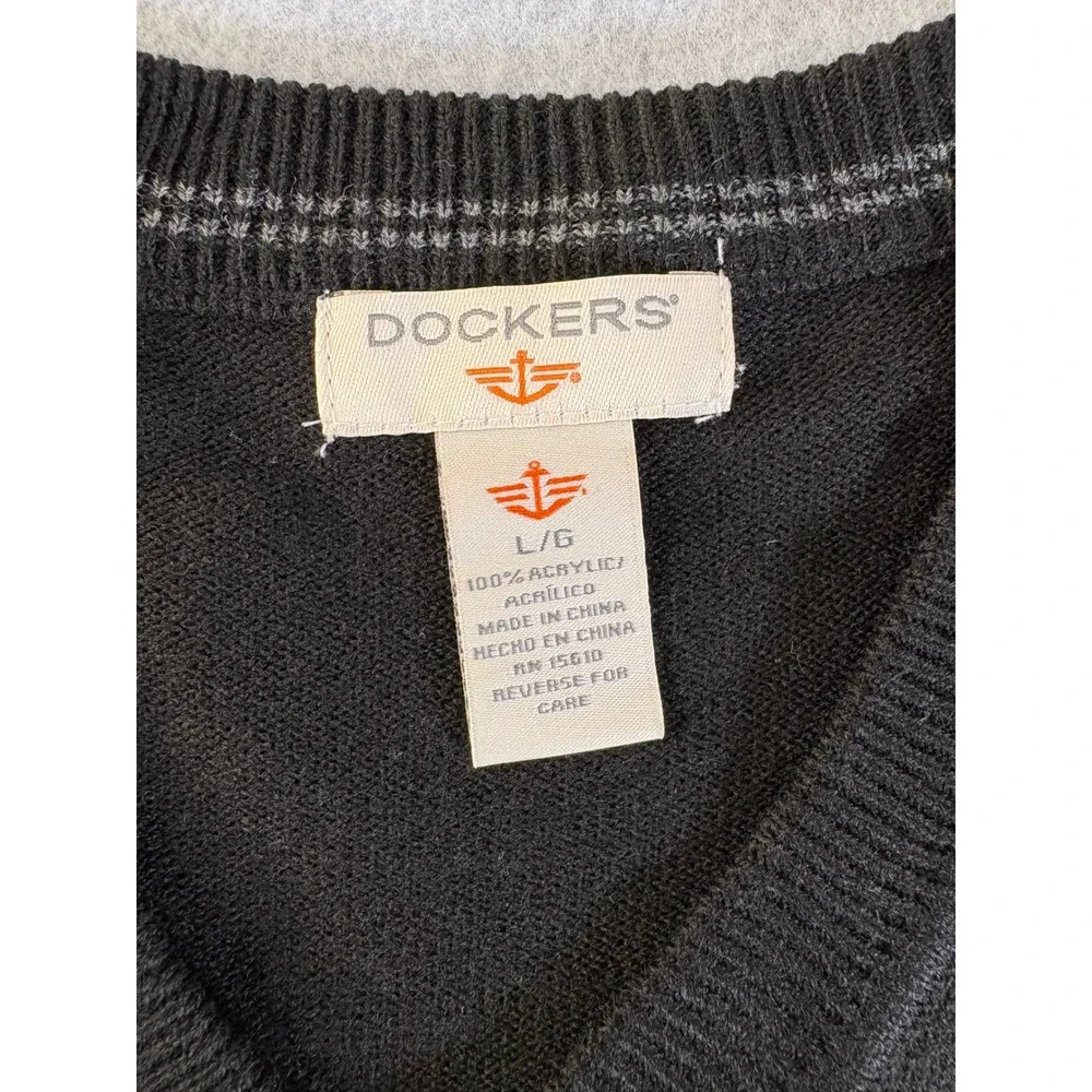 Dockers sleeveless sweater