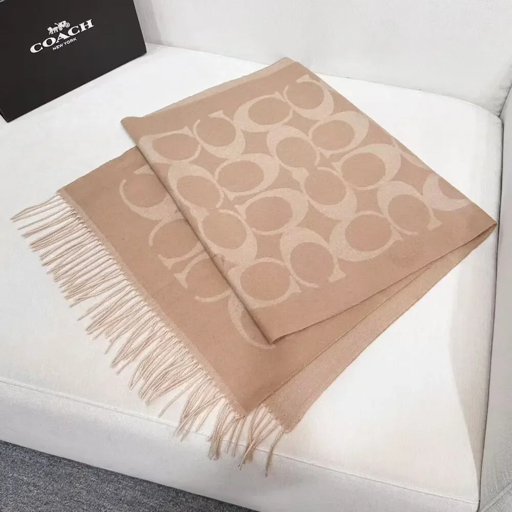 Coach beige logo
