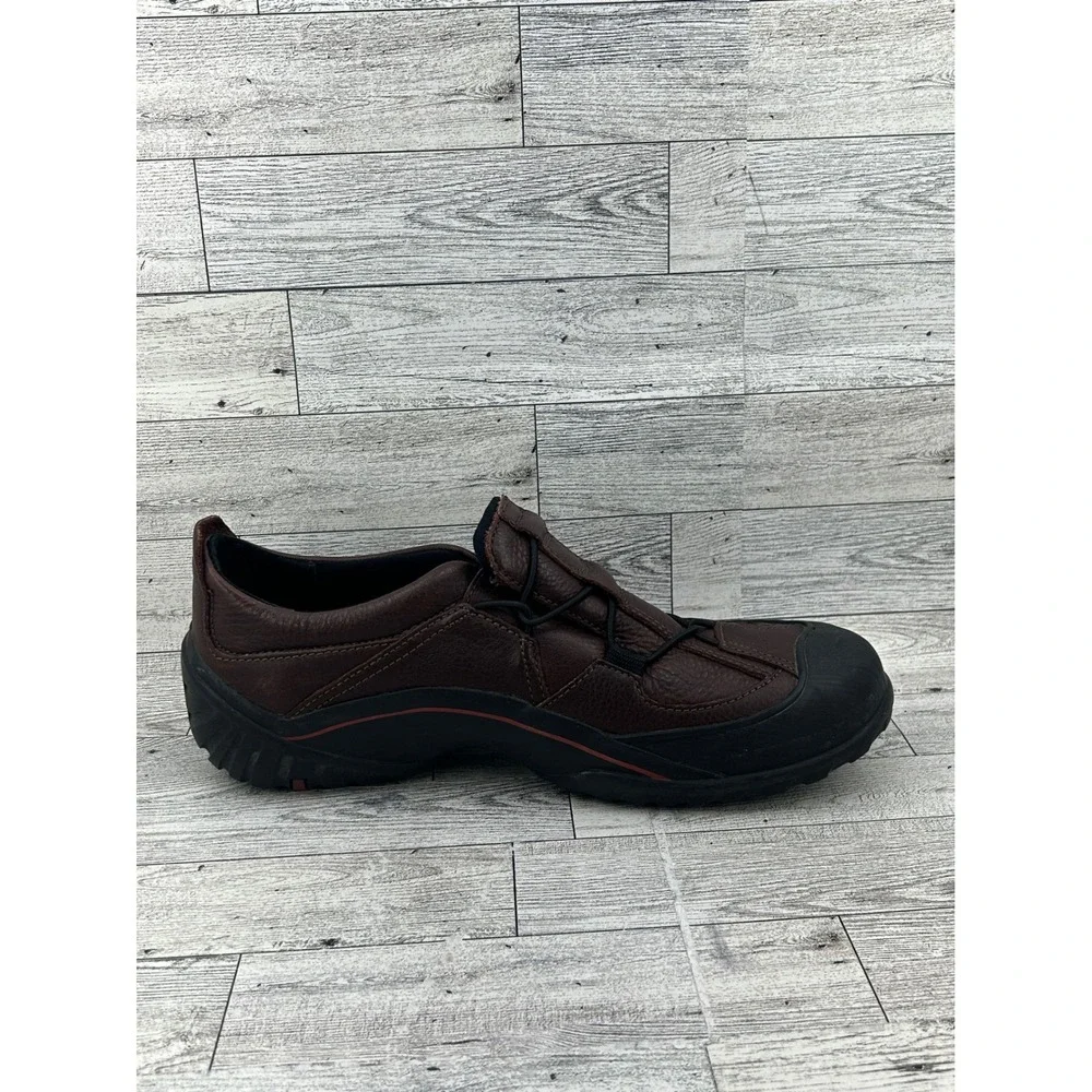 Clarks muckers waterproof