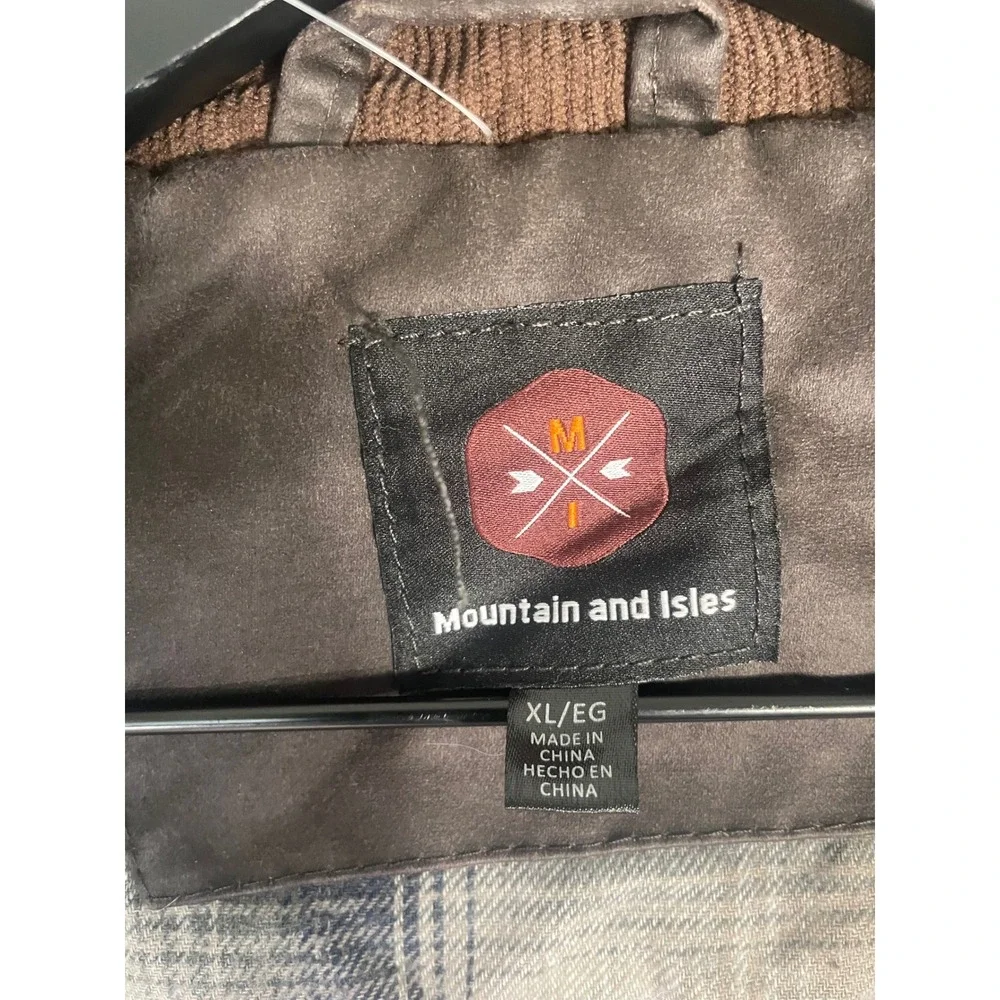 Men's XL Brown Utility Vest Plaid Lined Mountain and Isles NWT Outdoor Workwear