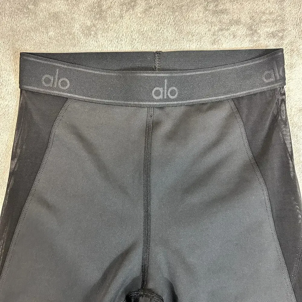 Alo yoga black