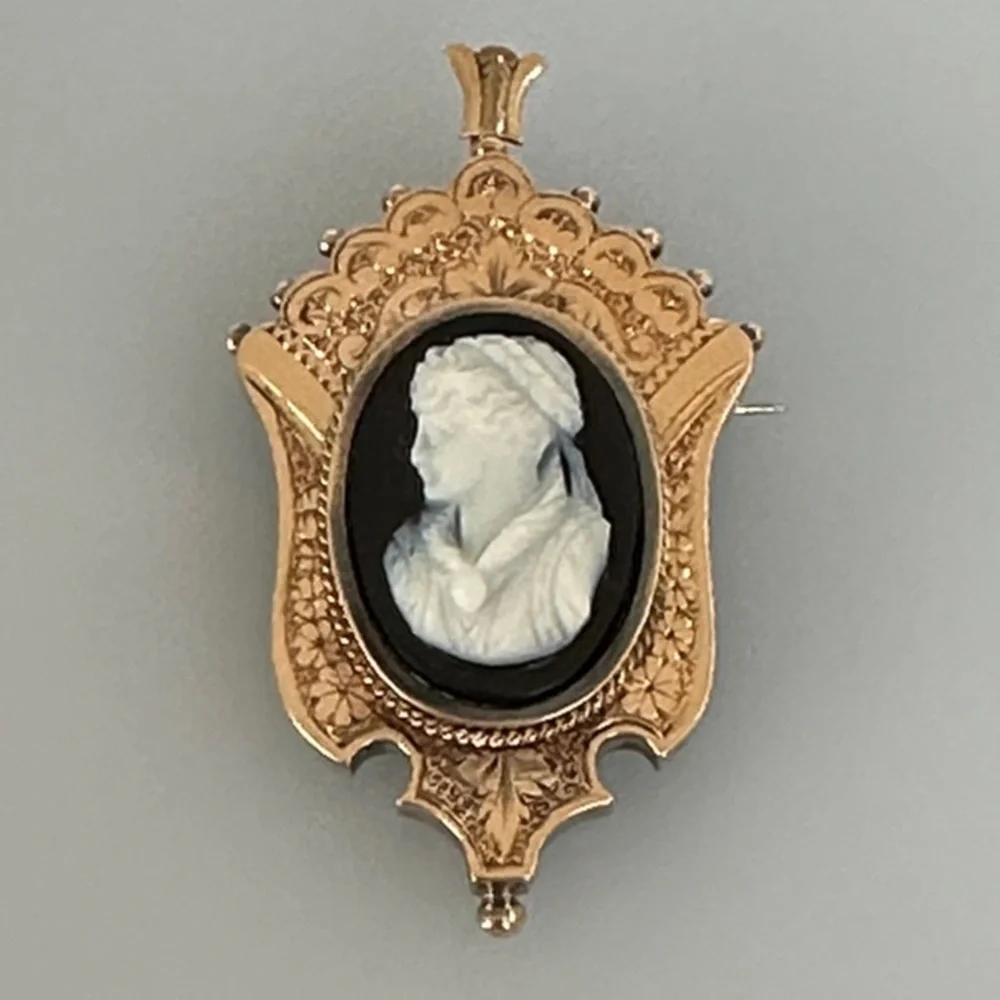 Vintage 14k real solid Gold and Black Cameo Brooch