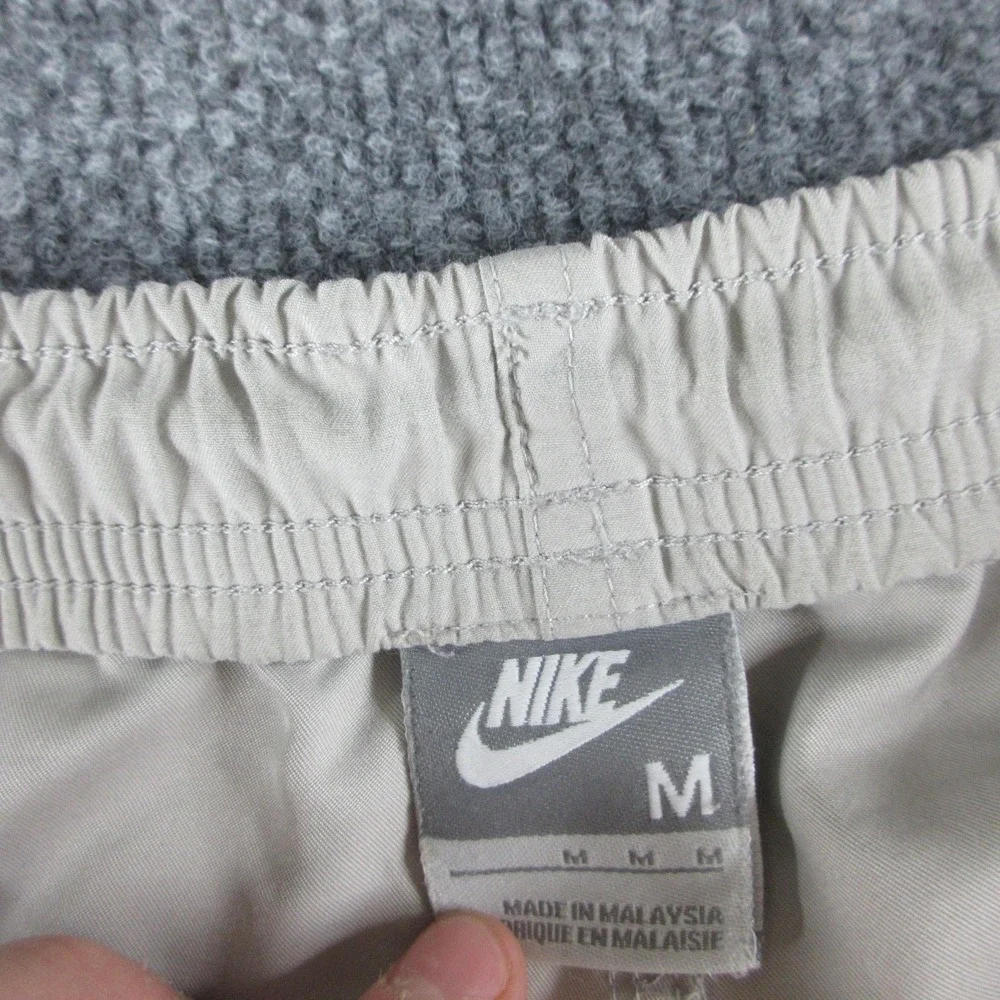 Nike‎ Swim Shorts Mens M Beige Cargo 12 Inseam Lined Quick Dry Athletic Trunks
