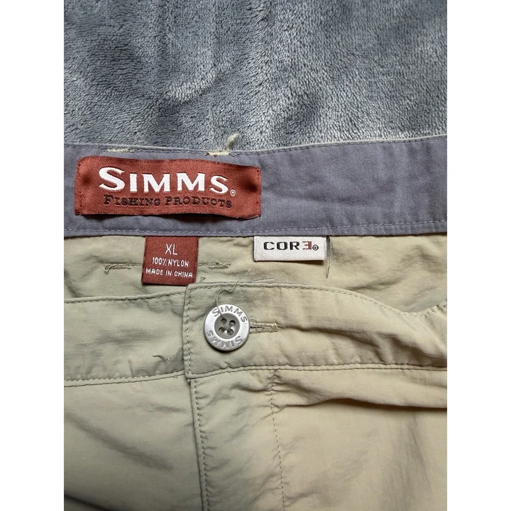 Simms men xl