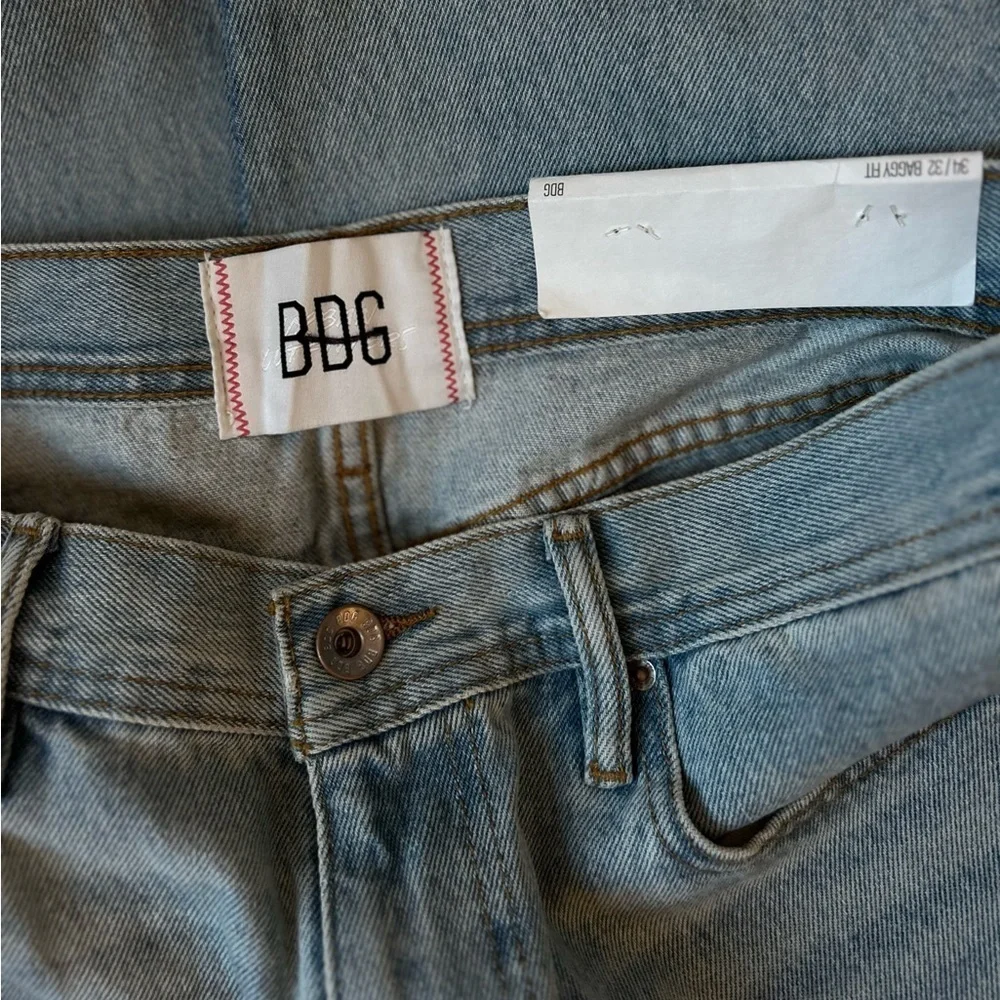 BDG Baggy Fit Light Blue Wash Size 34x32 Jeans Urban Outfitters Denim NEW