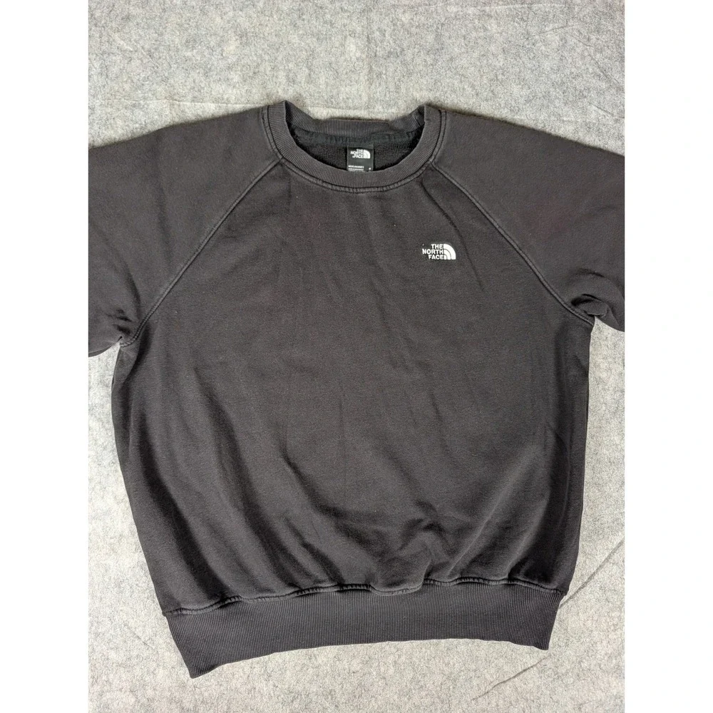 The North Face Mens Black Raglan Sleeve Crewneck Sweatshirt Embroidered Logo